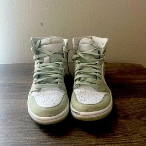 Jordan 1 Mint